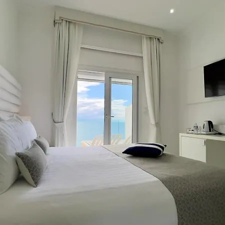 Hotell La Calanque Cavalaire-sur-Mer