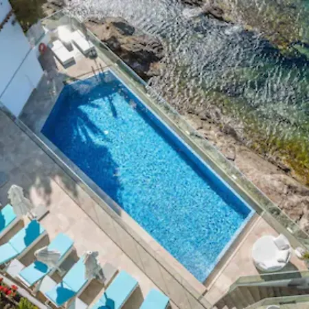 La Calanque 4*