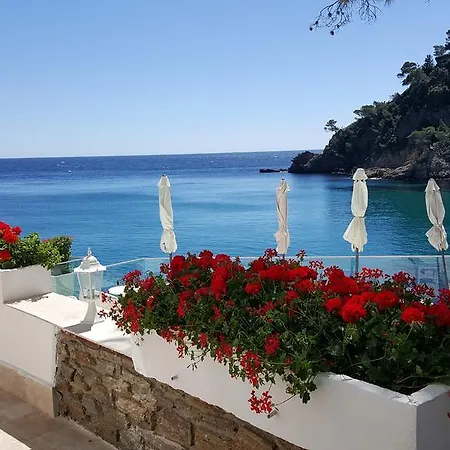 La Calanque Отель