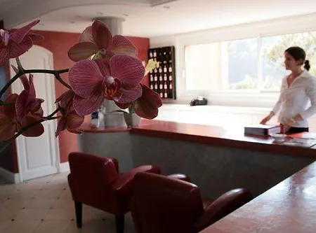 Hotel La Calanque 4*