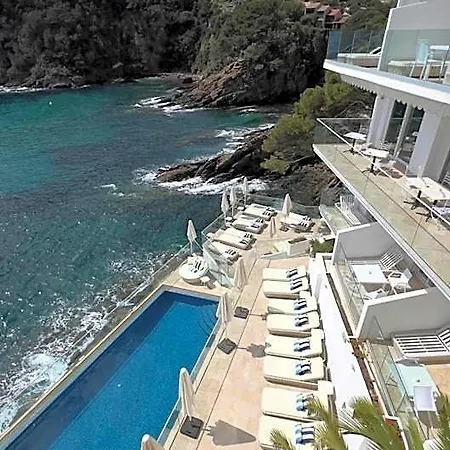 Hotel La Calanque Cavalaire-sur-Mer