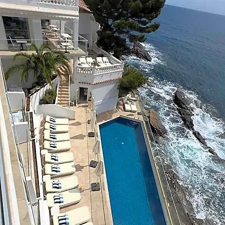 Hotel La Calanque Cavalaire-sur-Mer