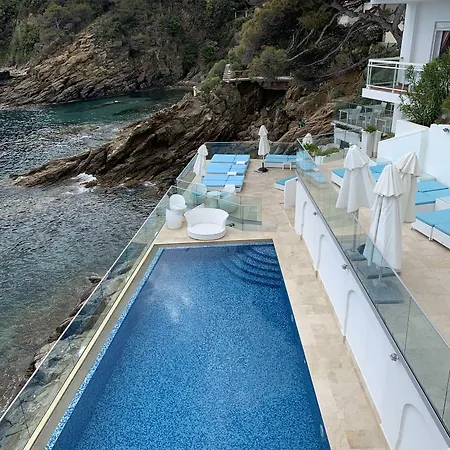 La Calanque Hotel 4*
