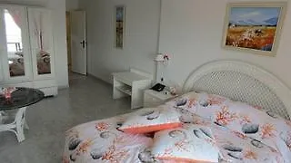 Отель La Calanque 4*