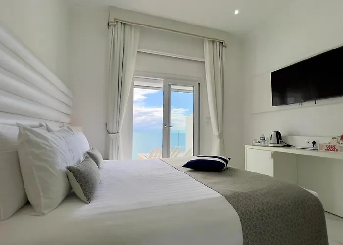 Hotell La Calanque Cavalaire-sur-Mer