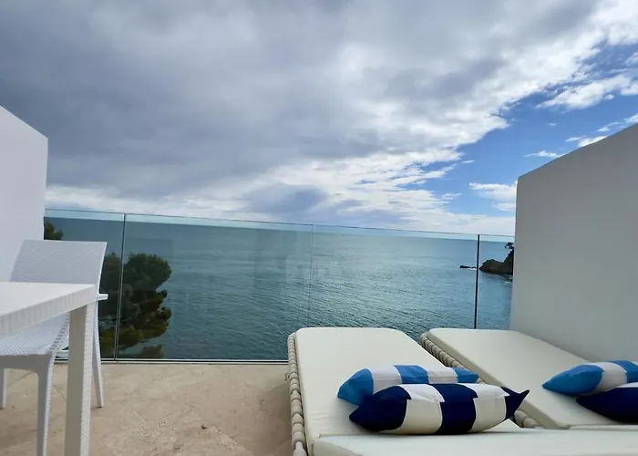 La Calanque 4*