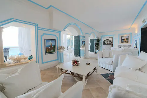 La Calanque Hotel 4*